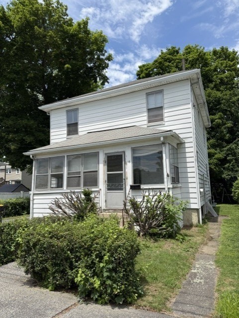 16 Union Ave Terrace, Framingham, Massachusetts, 3 Bedrooms Bedrooms, 6 Rooms Rooms,1 BathroomBathrooms,Residential,For Sale,Union Ave Terrace,73544609