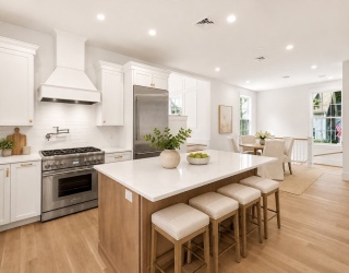 64 Pleasant Street, Marblehead, Massachusetts, 3 Bedrooms Bedrooms, 6 Rooms Rooms,2.5 BathroomsBathrooms,Residential,For Sale,Pleasant Street,73544633