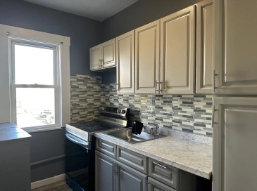 175 Phillips Ave, New Bedford, Massachusetts, 3 Bedrooms Bedrooms, 5 Rooms Rooms,1 BathroomBathrooms,Residential Lease,For Rent,Phillips Ave,73544659