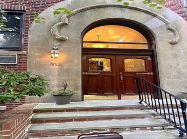 313 Tappan St, Brookline, Massachusetts, 3 Bedrooms Bedrooms, 6 Rooms Rooms,2 BathroomsBathrooms,Residential Lease,For Rent,Tappan St,73544661