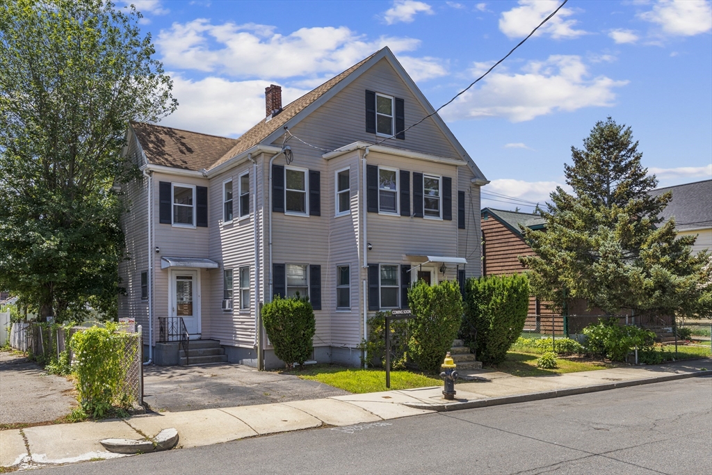 52 Chesterfield, Boston, Massachusetts, 4 Bedrooms Bedrooms, 8 Rooms Rooms,2 BathroomsBathrooms,Residential Income,For Sale,Chesterfield,73544665