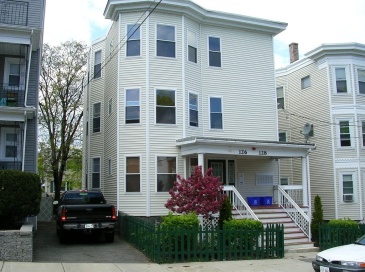 126-128 Vernal Street, Everett, Massachusetts, 1 Bedroom Bedrooms, 3 Rooms Rooms,1 BathroomBathrooms,Residential Lease,For Rent,Vernal Street,73528728