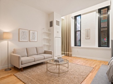 346 Congress Street, Boston, Massachusetts, 2 Rooms Rooms,1 BathroomBathrooms,Residential Lease,For Rent,Congress Street,73537697