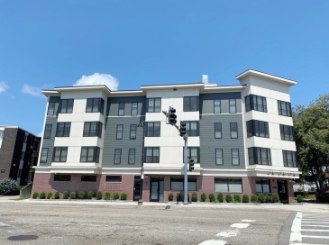 1789 Centre St, Boston, Massachusetts, 2 Bedrooms Bedrooms, 6 Rooms Rooms,2 BathroomsBathrooms,Residential Lease,For Rent,Centre St,73544766