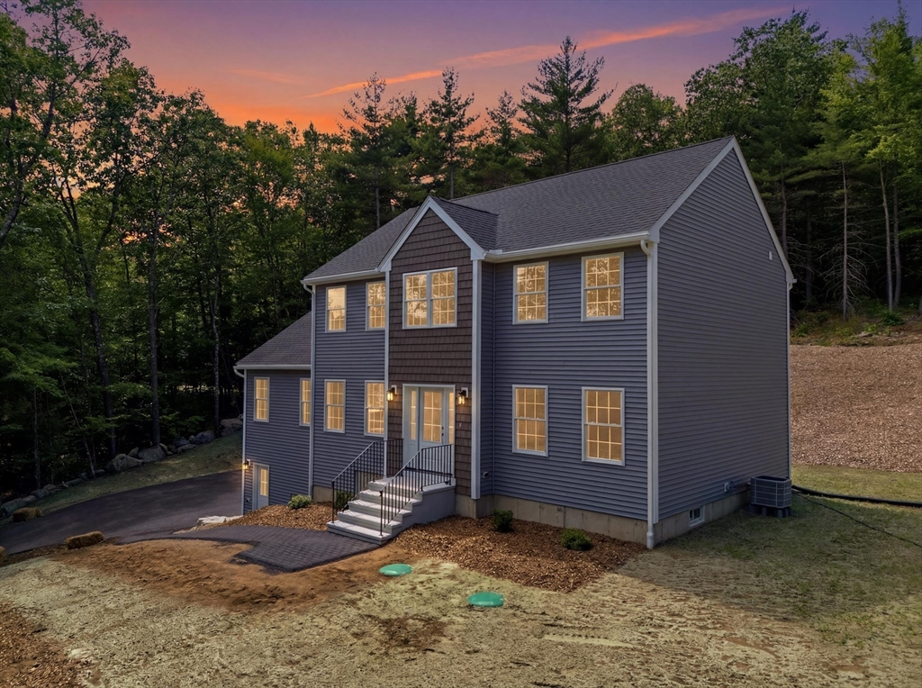 193 Lower Hampden Rd, Monson, Massachusetts, 4 Bedrooms Bedrooms, 7 Rooms Rooms,3 BathroomsBathrooms,Residential,For Sale,Lower Hampden Rd,73544714