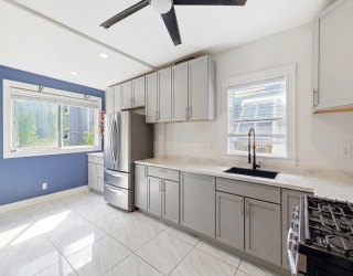 29 Esmond St, Boston, Massachusetts, 8 Bedrooms Bedrooms, 20 Rooms Rooms,4 BathroomsBathrooms,Residential Income,For Sale,Esmond St,73544723