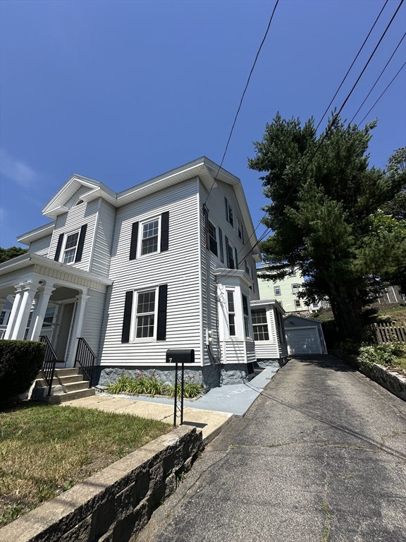 7 Buxton Court, Andover, Massachusetts, 3 Bedrooms Bedrooms, 6 Rooms Rooms,1 BathroomBathrooms,Residential Lease,For Rent,Buxton Court,73544742