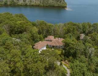 79 Pickerel Cove Cir, Mashpee, Massachusetts, 4 Bedrooms Bedrooms, 7 Rooms Rooms,4.5 BathroomsBathrooms,Residential,For Sale,Pickerel Cove Cir,73544975