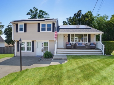 433 Pearse Road, Swansea, Massachusetts, 3 Bedrooms Bedrooms, 10 Rooms Rooms,1.5 BathroomsBathrooms,Residential,For Sale,Pearse Road,73544985