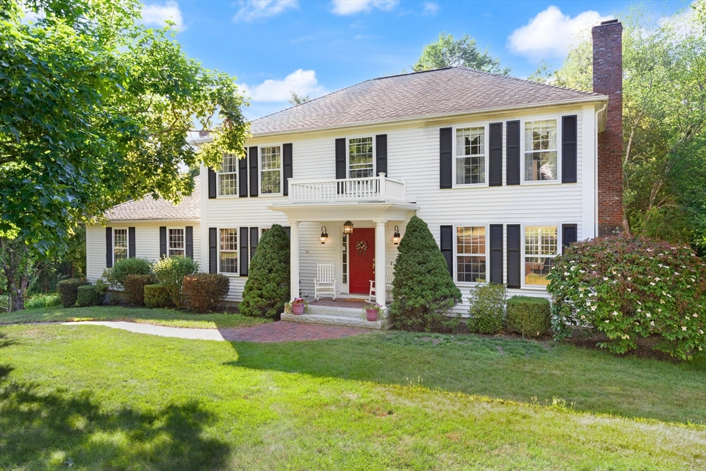 28 Thompson Dr, Sudbury, Massachusetts, 4 Bedrooms Bedrooms, 10 Rooms Rooms,3.5 BathroomsBathrooms,Residential,For Sale,Thompson Dr,73544993