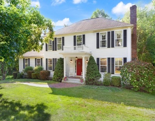 28 Thompson Dr, Sudbury, Massachusetts, 4 Bedrooms Bedrooms, 10 Rooms Rooms,3.5 BathroomsBathrooms,Residential,For Sale,Thompson Dr,73544993