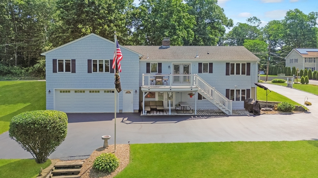 34 Macarthur Dr, Millbury, Massachusetts, 3 Bedrooms Bedrooms, 7 Rooms Rooms,2.5 BathroomsBathrooms,Residential,For Sale,Macarthur Dr,73544469