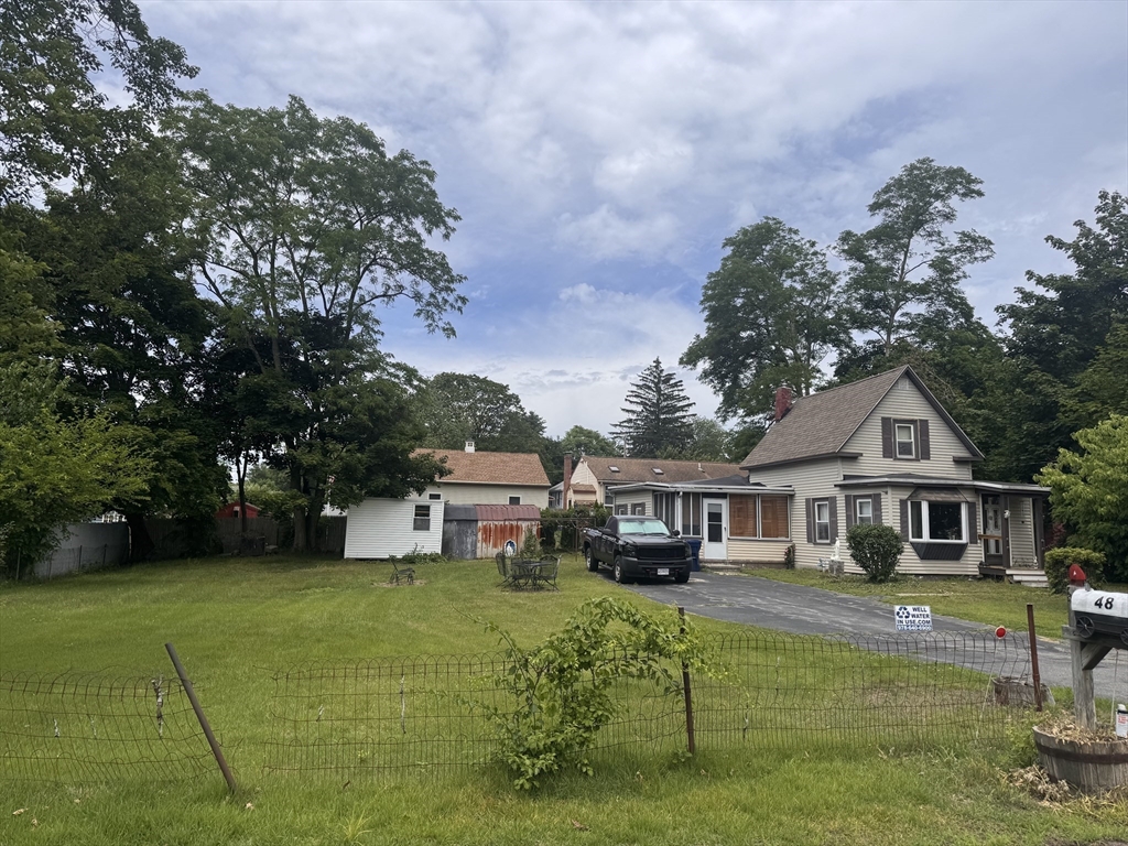 48 Grant St, Dracut, Massachusetts, 3 Bedrooms Bedrooms, 6 Rooms Rooms,1 BathroomBathrooms,Residential,For Sale,Grant St,73541916