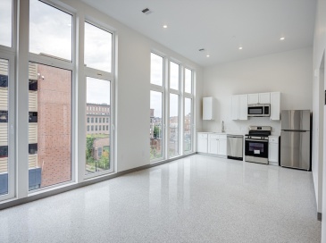 80 Middlesex St, Lowell, Massachusetts, 1 Bedroom Bedrooms, 3 Rooms Rooms,1 BathroomBathrooms,Residential Lease,For Rent,Middlesex St,73544862