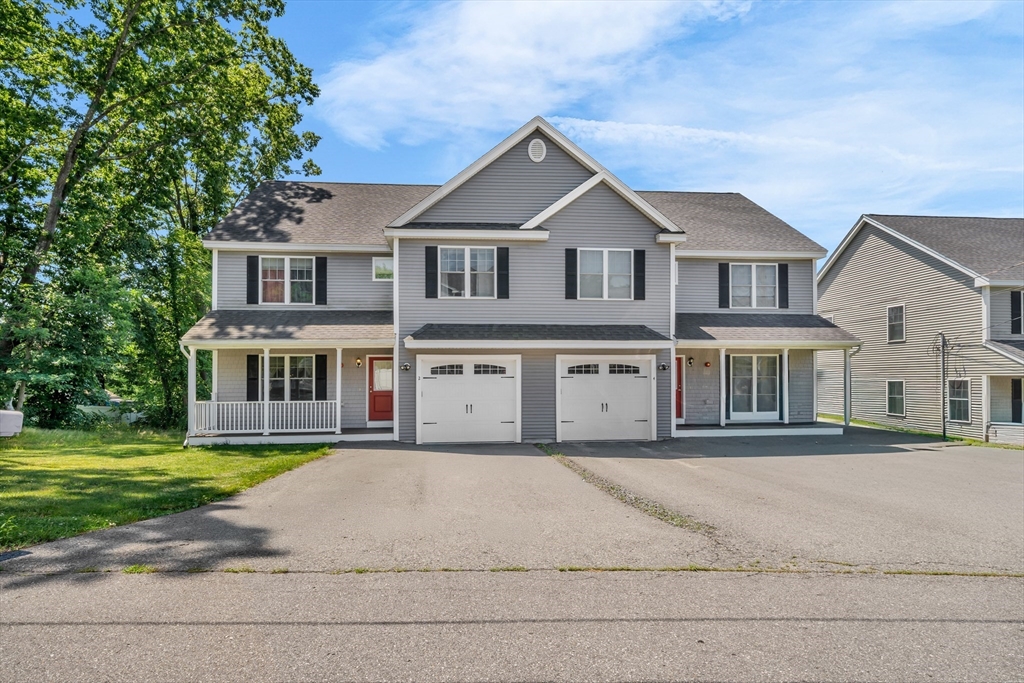 2 Mackenzie Way, Haverhill, Massachusetts, 3 Bedrooms Bedrooms, 6 Rooms Rooms,2.5 BathroomsBathrooms,Residential,For Sale,Mackenzie Way,73544869