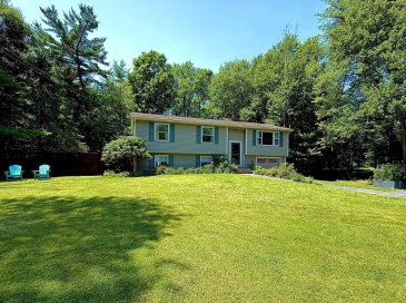 77 Locust St, Freetown, Massachusetts, 3 Bedrooms Bedrooms, 6 Rooms Rooms,1 BathroomBathrooms,Residential,For Sale,Locust St,73544881