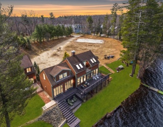 152 Kimball Rd, Amesbury, Massachusetts, 4 Bedrooms Bedrooms, 9 Rooms Rooms,2.5 BathroomsBathrooms,Residential,For Sale,Kimball Rd,73544880