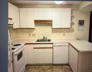 634 Main Street, Walpole, Massachusetts, 2 Bedrooms Bedrooms, 5 Rooms Rooms,2 BathroomsBathrooms,Residential Lease,For Rent,Main Street,73544908
