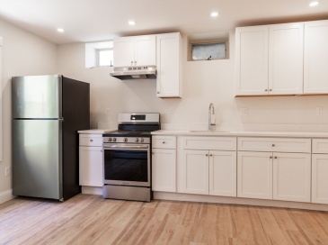 71 Friend St, Gloucester, Massachusetts, 1 Bedroom Bedrooms, 3 Rooms Rooms,1 BathroomBathrooms,Residential Lease,For Rent,Friend St,73544914