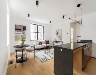 182 Tremont St., Somerville, Massachusetts, 3 Bedrooms Bedrooms, 5 Rooms Rooms,2 BathroomsBathrooms,Residential,For Sale,Tremont St.,73544916