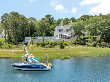 25 Oyster Way, Barnstable, Massachusetts, 5 Bedrooms Bedrooms, 10 Rooms Rooms,5 BathroomsBathrooms,Residential,For Sale,Oyster Way,73544944