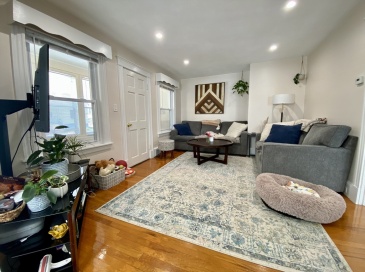 71 Edenfield Ave, Watertown, Massachusetts, 2 Bedrooms Bedrooms, 5 Rooms Rooms,1 BathroomBathrooms,Residential Lease,For Rent,Edenfield Ave,73544950 71 Edenfield Ave, Watertown, Massachusetts, 2 Bedrooms Bedrooms, 5 Rooms Rooms,1 BathroomBathrooms,Residential Lease,For Rent,Edenfield Ave,73544950