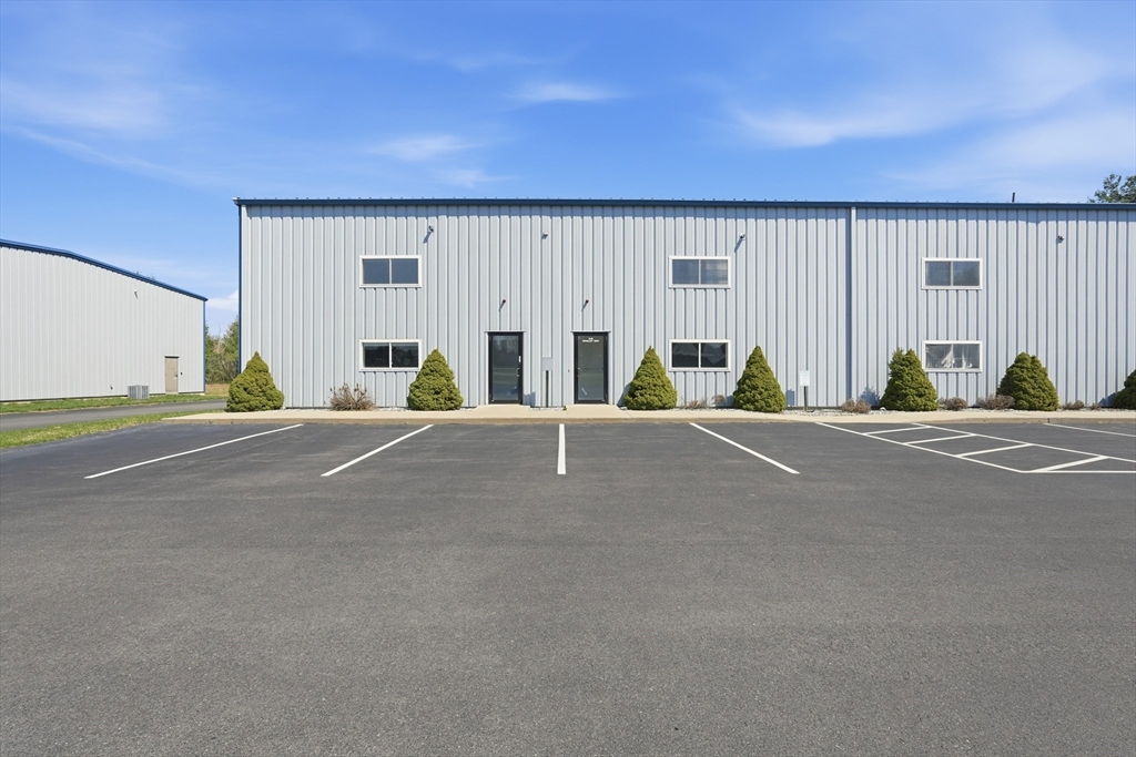 9 Whalley Way, Southwick, Massachusetts, ,Commercial Lease,For Rent,Whalley Way,73544947