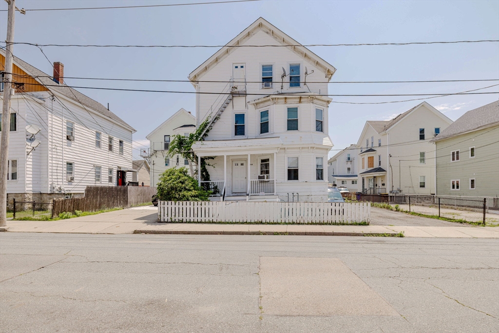 154 Mott St, Fall River, Massachusetts, 8 Bedrooms Bedrooms, 16 Rooms Rooms,3 BathroomsBathrooms,Residential Income,For Sale,Mott St,73545062