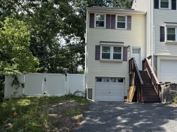 28 Mildred Ave, Worcester, Massachusetts, 2 Bedrooms Bedrooms, 5 Rooms Rooms,1.5 BathroomsBathrooms,Residential Lease,For Rent,Mildred Ave,73545060 28 Mildred Ave, Worcester, Massachusetts, 2 Bedrooms Bedrooms, 5 Rooms Rooms,1.5 BathroomsBathrooms,Residential Lease,For Rent,Mildred Ave,73545060