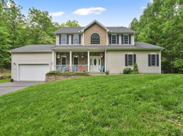32 Bissonnette Cir, Southampton, Massachusetts, 4 Bedrooms Bedrooms, 7 Rooms Rooms,2.5 BathroomsBathrooms,Residential,For Sale,Bissonnette Cir,73544846 32 Bissonnette Cir, Southampton, Massachusetts, 4 Bedrooms Bedrooms, 7 Rooms Rooms,2.5 BathroomsBathrooms,Residential,For Sale,Bissonnette Cir,73544846