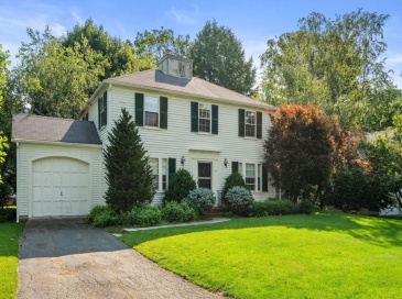 10 Wilde Rd, Wellesley, Massachusetts, 3 Bedrooms Bedrooms, 6 Rooms Rooms,1.5 BathroomsBathrooms,Residential,For Sale,Wilde Rd,73545066 10 Wilde Rd, Wellesley, Massachusetts, 3 Bedrooms Bedrooms, 6 Rooms Rooms,1.5 BathroomsBathrooms,Residential,For Sale,Wilde Rd,73545066