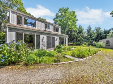 621 Locustfield Rd, Falmouth, Massachusetts, 3 Bedrooms Bedrooms, 7 Rooms Rooms,2 BathroomsBathrooms,Residential,For Sale,Locustfield Rd,73544872 621 Locustfield Rd, Falmouth, Massachusetts, 3 Bedrooms Bedrooms, 7 Rooms Rooms,2 BathroomsBathrooms,Residential,For Sale,Locustfield Rd,73544872