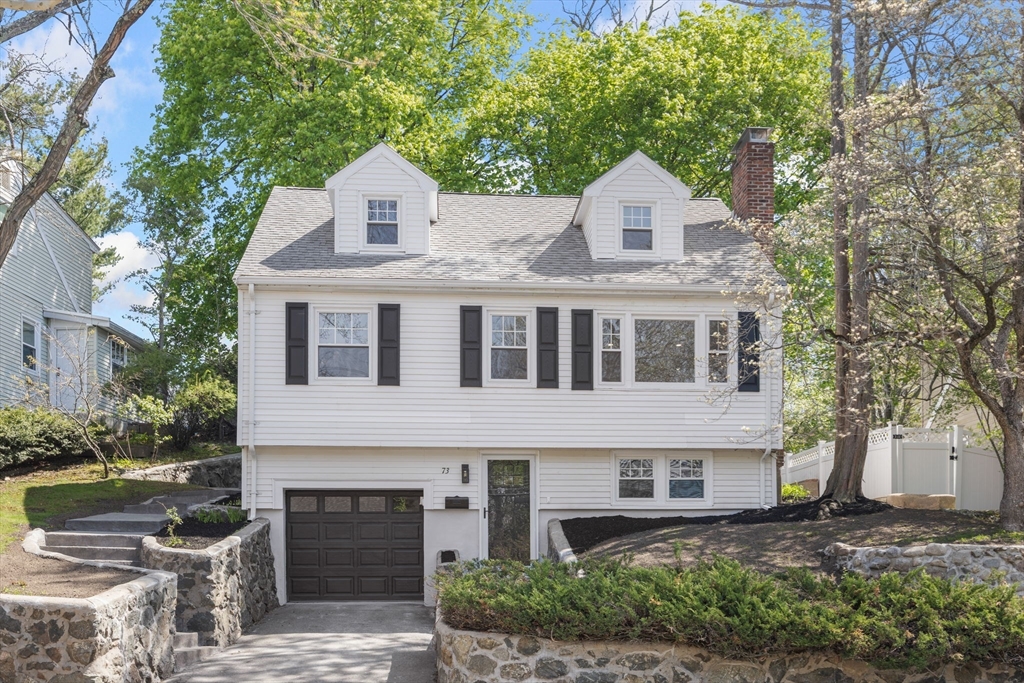73 Hemlock Street, Arlington, Massachusetts, 3 Bedrooms Bedrooms, 6 Rooms Rooms,2 BathroomsBathrooms,Residential,For Sale,Hemlock Street,73513720