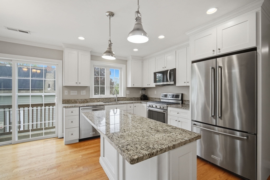 205 Bishop St, Framingham, Massachusetts, 3 Bedrooms Bedrooms, 6 Rooms Rooms,3 BathroomsBathrooms,Residential,For Sale,Bishop St,73520169