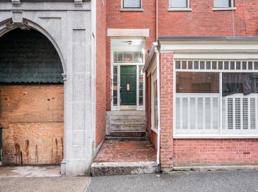 110 Appleton St, Lowell, Massachusetts, 1 Bedroom Bedrooms, 3 Rooms Rooms,1 BathroomBathrooms,Residential Lease,For Rent,Appleton St,73504305 110 Appleton St, Lowell, Massachusetts, 1 Bedroom Bedrooms, 3 Rooms Rooms,1 BathroomBathrooms,Residential Lease,For Rent,Appleton St,73504305