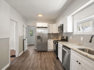 133 Winthrop St., Medford, Massachusetts, 5 Bedrooms Bedrooms, 10 Rooms Rooms,2 BathroomsBathrooms,Residential Lease,For Rent,Winthrop St.,73531818