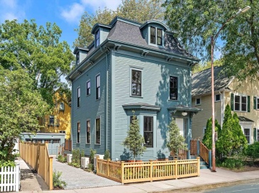 67 Inman Street, Cambridge, Massachusetts, 6 Bedrooms Bedrooms, 13 Rooms Rooms,4.5 BathroomsBathrooms,Residential Lease,For Rent,Inman Street,73511925