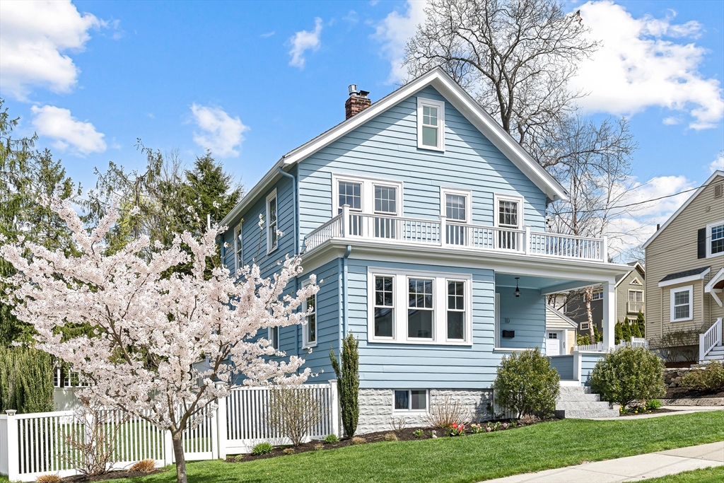 10 Bonad Road, Winchester, Massachusetts, 4 Bedrooms Bedrooms, 9 Rooms Rooms,2.5 BathroomsBathrooms,Residential,For Sale,Bonad Road,73530345