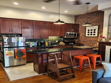 48 Waltham St, Boston, Massachusetts, 2 Bedrooms Bedrooms, 4 Rooms Rooms,1 BathroomBathrooms,Residential Lease,For Rent,Waltham St,73542977