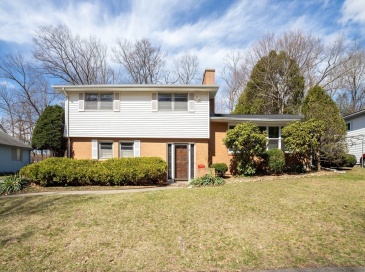 50 Valley Hill Drive, Worcester, Massachusetts, 3 Bedrooms Bedrooms, 7 Rooms Rooms,2.5 BathroomsBathrooms,Residential,For Sale,Valley Hill Drive,73496081