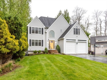 50 Sherricks Farm Rd, Weymouth, Massachusetts, 4 Bedrooms Bedrooms, 8 Rooms Rooms,2.5 BathroomsBathrooms,Residential,For Sale,Sherricks Farm Rd,73521095