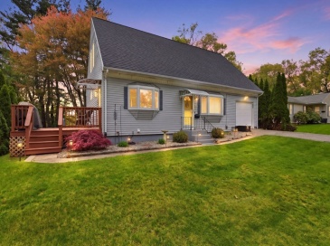 310 W Allen Ridge Rd, Springfield, Massachusetts, 3 Bedrooms Bedrooms, 7 Rooms Rooms,3 BathroomsBathrooms,Residential,For Sale,W Allen Ridge Rd,73517451