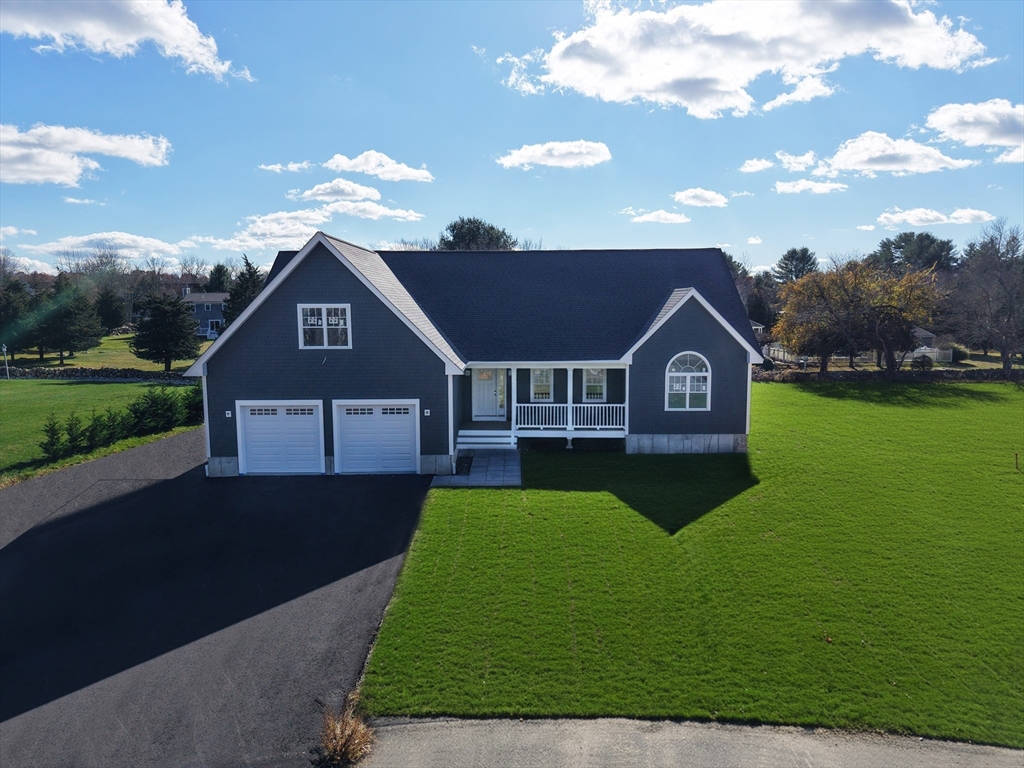 14 Westview Drive, Dartmouth, Massachusetts, 4 Bedrooms Bedrooms, 4 Rooms Rooms,2.5 BathroomsBathrooms,Residential,For Sale,Westview Drive,73138184