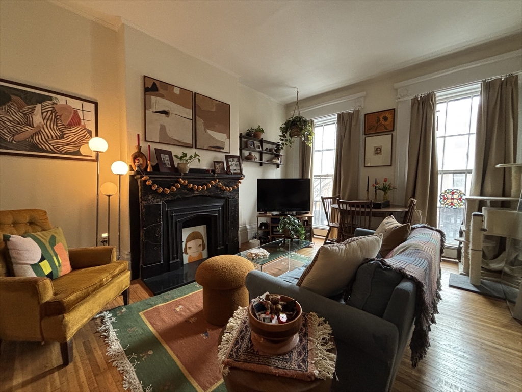 69 Charles St., Boston, Massachusetts, 1 Bedroom Bedrooms, 3 Rooms Rooms,1 BathroomBathrooms,Residential Lease,For Rent,Charles St.,73534444