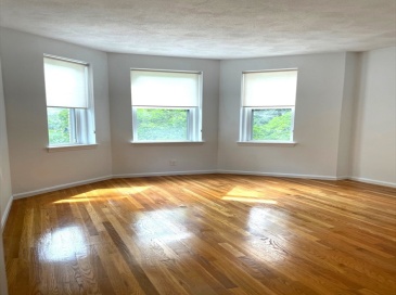 1409 Commonwealth Ave., Boston, Massachusetts, 1 Bedroom Bedrooms, 3 Rooms Rooms,1 BathroomBathrooms,Residential Lease,For Rent,Commonwealth Ave.,73545070 1409 Commonwealth Ave., Boston, Massachusetts, 1 Bedroom Bedrooms, 3 Rooms Rooms,1 BathroomBathrooms,Residential Lease,For Rent,Commonwealth Ave.,73545070