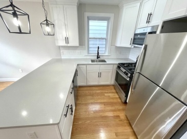 247 Chelsea St, Boston, Massachusetts, 3 Bedrooms Bedrooms, 5 Rooms Rooms,1 BathroomBathrooms,Residential Lease,For Rent,Chelsea St,73545149