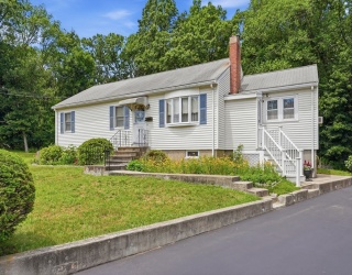 16 Gloria Rd., Randolph, Massachusetts, 3 Bedrooms Bedrooms, 7 Rooms Rooms,1 BathroomBathrooms,Residential,For Sale,Gloria Rd.,73545148