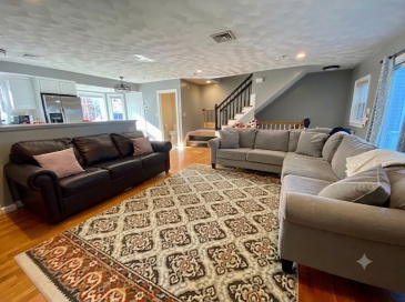 2 Ricciuti Dr, Quincy, Massachusetts, 2 Bedrooms Bedrooms, 6 Rooms Rooms,1.5 BathroomsBathrooms,Residential Lease,For Rent,Ricciuti Dr,73545166