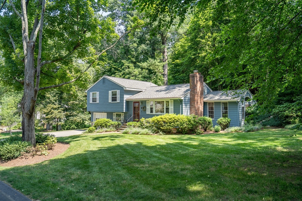 21 Constitution, Lexington, Massachusetts, 3 Bedrooms Bedrooms, 8 Rooms Rooms,2 BathroomsBathrooms,Residential,For Sale,Constitution,73545173