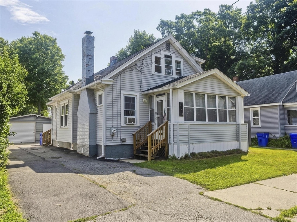 121 Dorset Street, Springfield, Massachusetts, 3 Bedrooms Bedrooms, 7 Rooms Rooms,2 BathroomsBathrooms,Residential,For Sale,Dorset Street,73545220